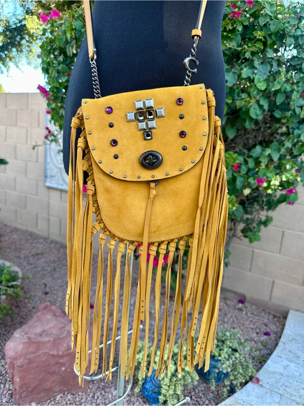 Gorgeous mustard fringe 1941 coach purse - Picture 6 of 11